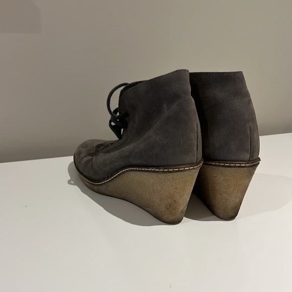 Beautiful suede wedges from JCrew - Picture 3 of 4